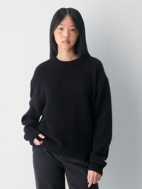 Aritzia Essential Cashmere Relic Sweater